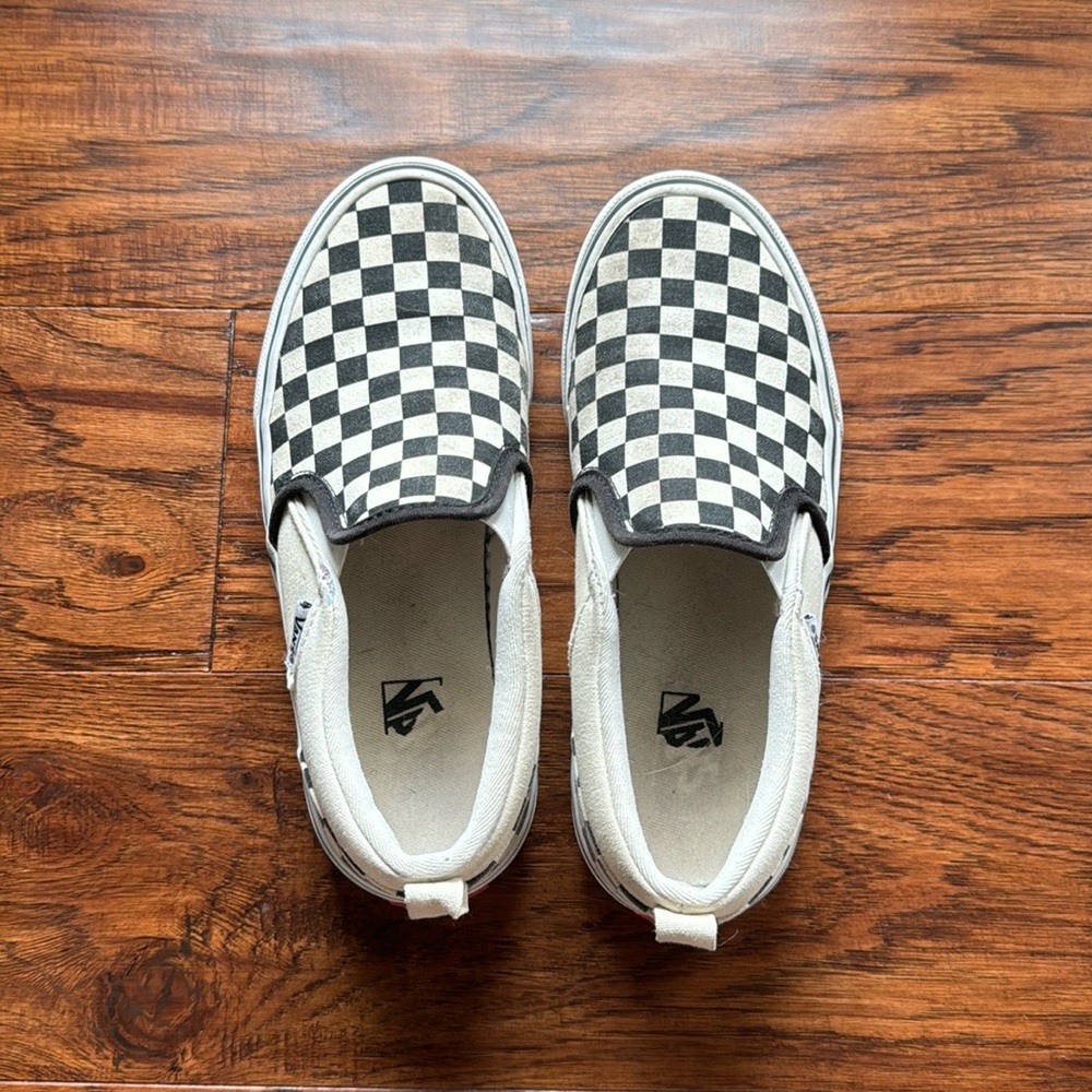 Checkered vans in size 3